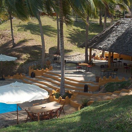 Kinasi Lodge Utende Extérieur photo