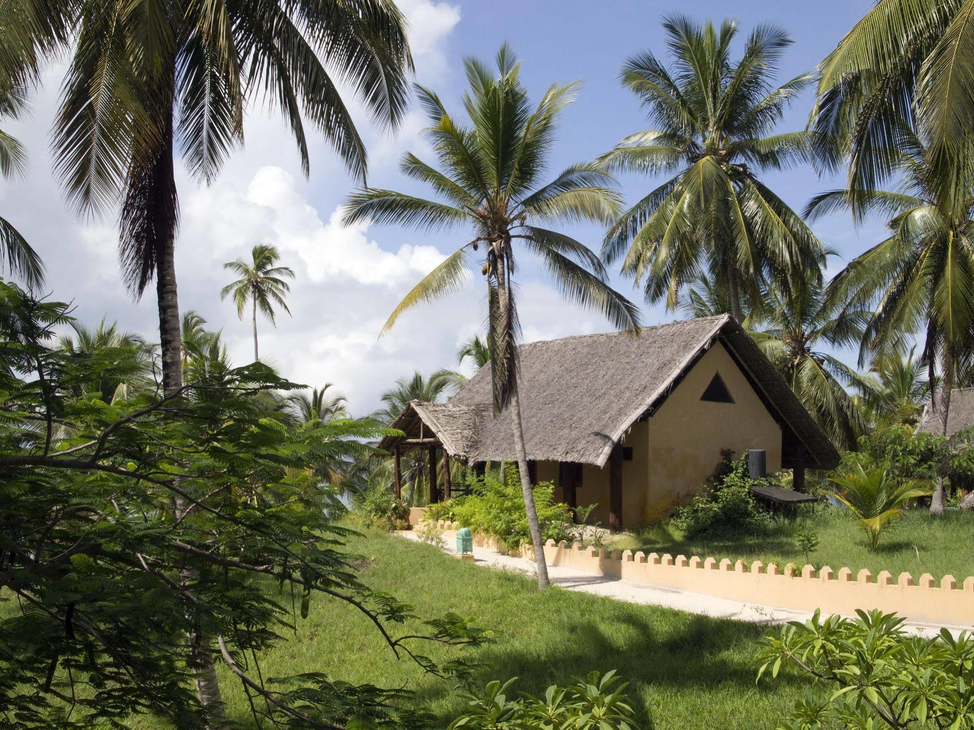 Kinasi Lodge Utende Extérieur photo
