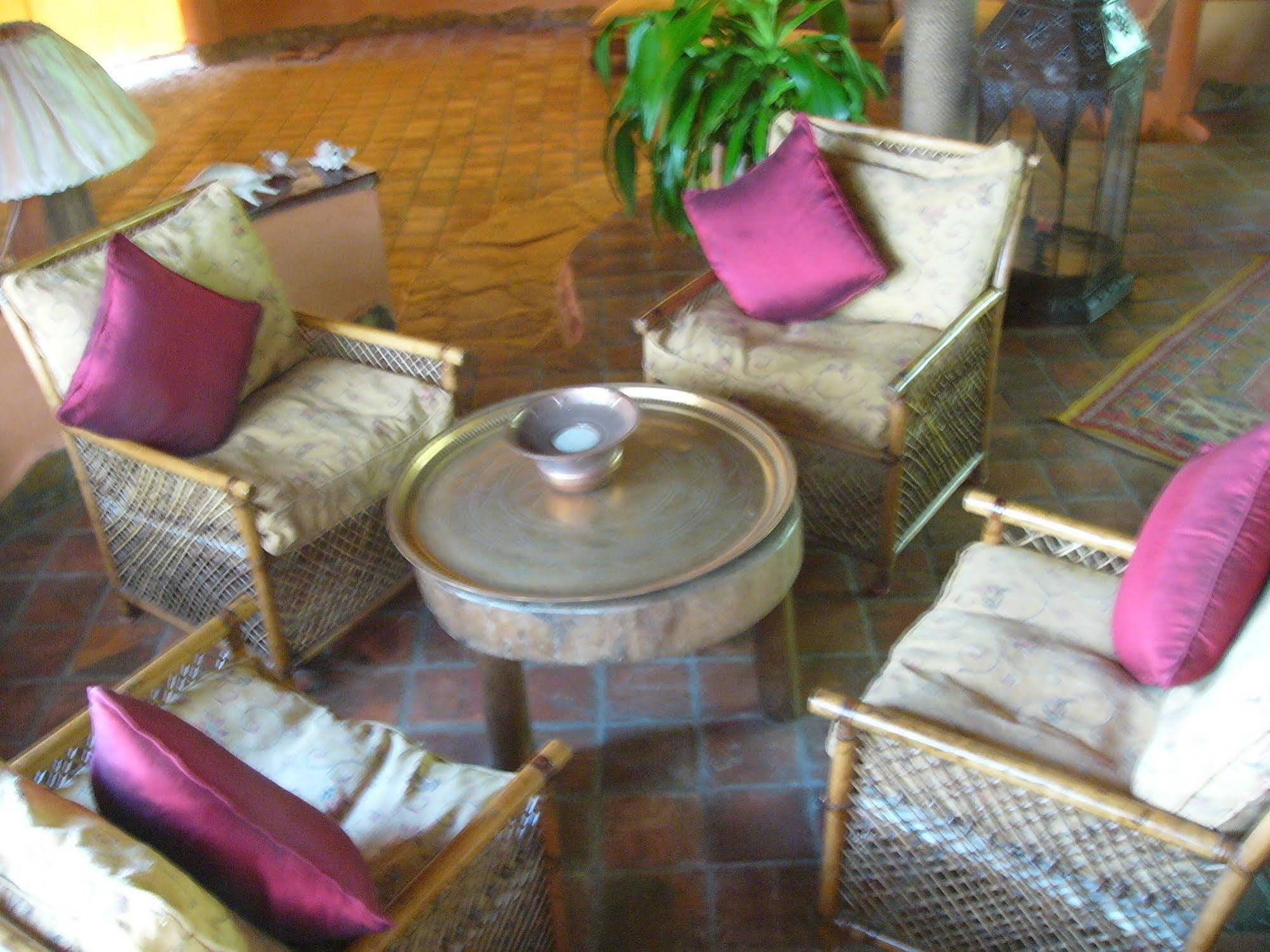 Kinasi Lodge Utende Extérieur photo