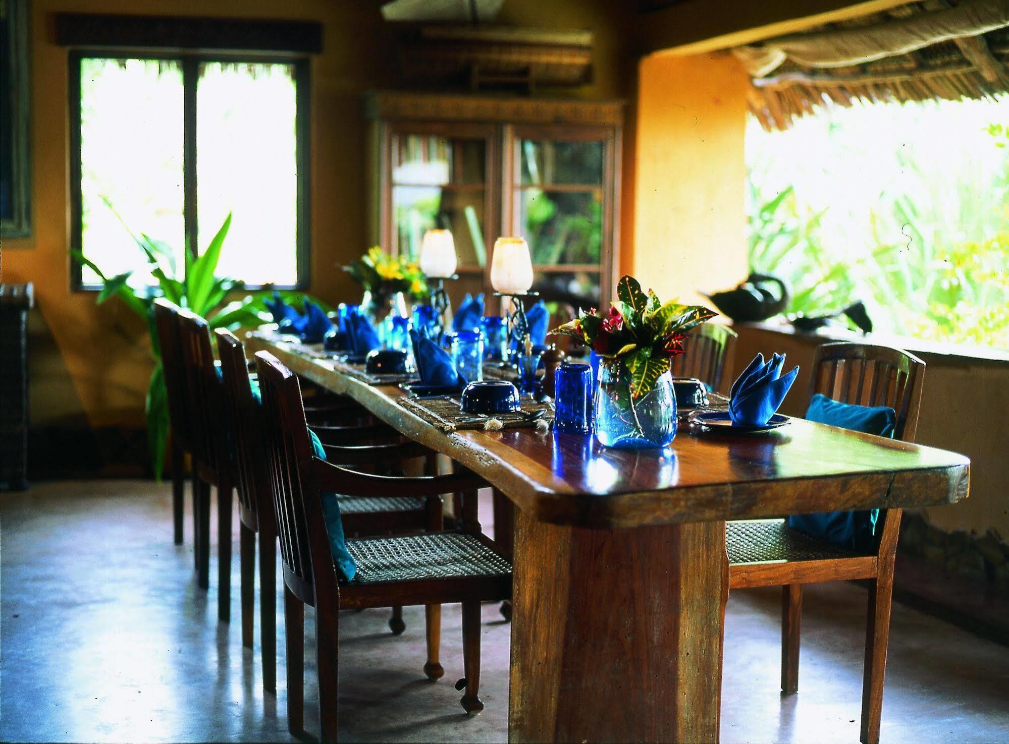 Kinasi Lodge Utende Extérieur photo