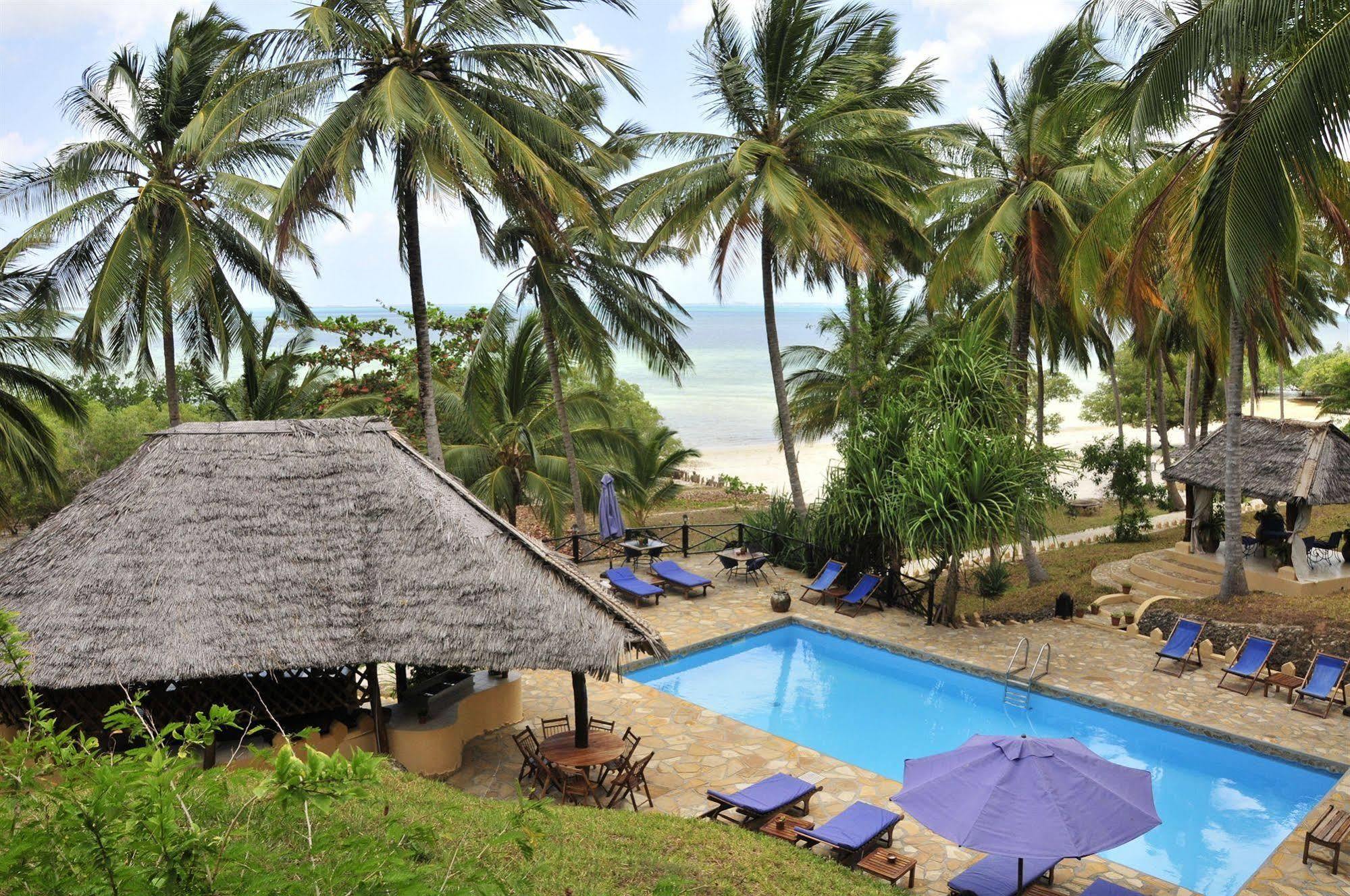 Kinasi Lodge Utende Extérieur photo