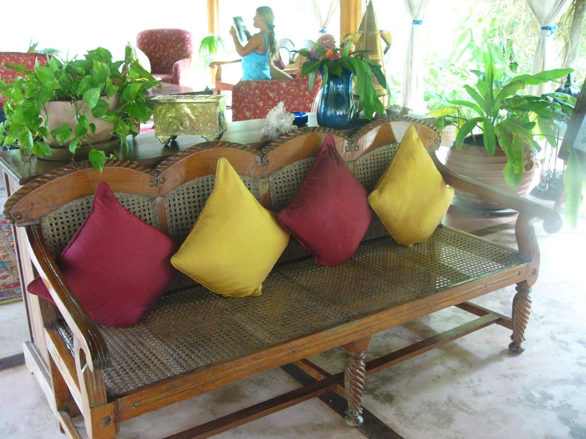 Kinasi Lodge Utende Extérieur photo
